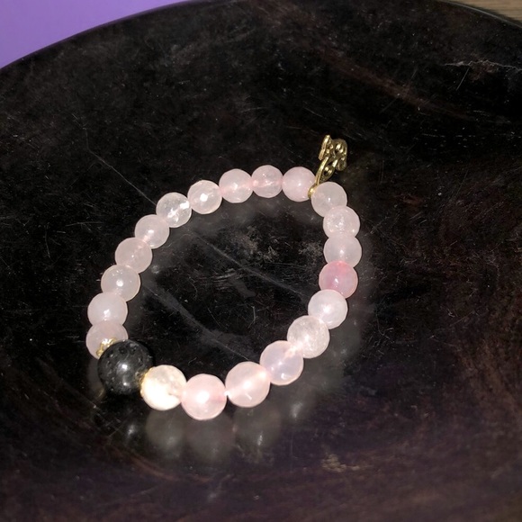 Faceted Rose Quartz + Charm + Shungite w/ copper - Picture 5 of 10